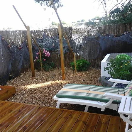 Nyaraló Holiday Home Rue Des Loriots