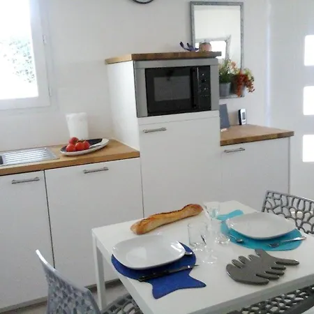Holiday Home Rue Des Loriots Nyaraló Sète